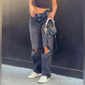 Go All Out Slouch Fit Jeans Fashion Nova. Black. New with Tags.